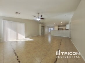 14131 W Corrine Dr in Surprise, AZ - Foto de edificio - Building Photo