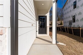 7325 Mulberry Trace Ln in Flowery Branch, GA - Foto de edificio - Building Photo