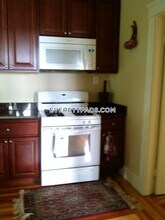 30 Lawrence St, Unit 2 in Everett, MA - Building Photo - Building Photo
