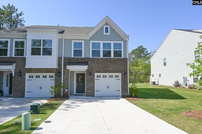 property at 552 Kingfisher Ct