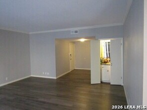 3678 Hidden Dr in San Antonio, TX - Foto de edificio - Building Photo