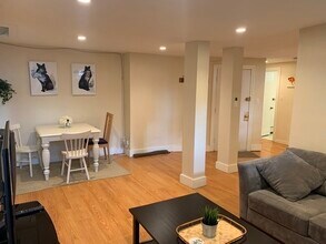 75 Park St, Unit B in Brookline, MA - Building Photo - Building Photo
