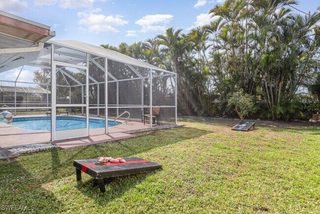 property at 922 SE 25th Ln