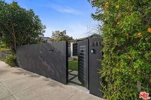 841 Oxford Ave in Los Angeles, CA - Building Photo