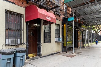 428 W 46th St in New York, NY - Foto de edificio - Building Photo