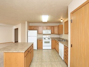 Eagle Creek Apartments in Brandon, SD - Building Photo - Building Photo