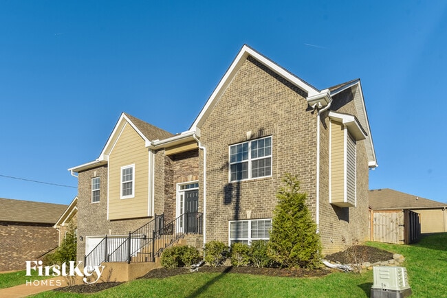 425 Chinook Dr in Nashville, TN - Building Photo - Building Photo