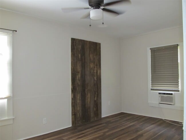 property at 603 Coryell St