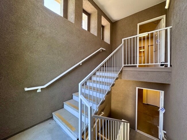 31379 Taylor Ln in Temecula, CA - Foto de edificio - Building Photo