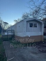525 Scott St in Tellico Plains, TN - Building Photo