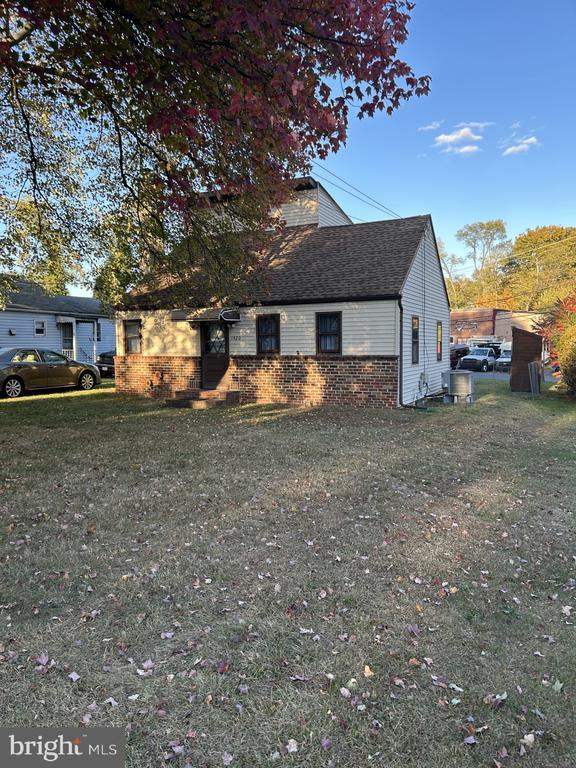 property at 1420 Williams Ave