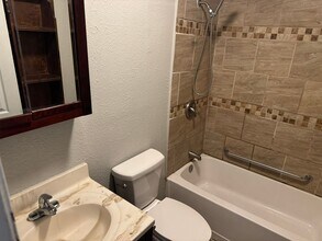 5752 Edmeston Dr in Fayetteville, NC - Building Photo - Building Photo