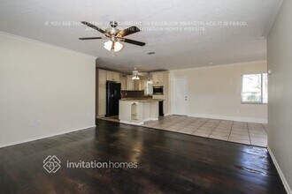 5620 2nd Ave Dr W in Bradenton, FL - Foto de edificio - Building Photo