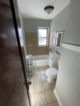 1236 W 83rd St in Chicago, IL - Building Photo - Building Photo