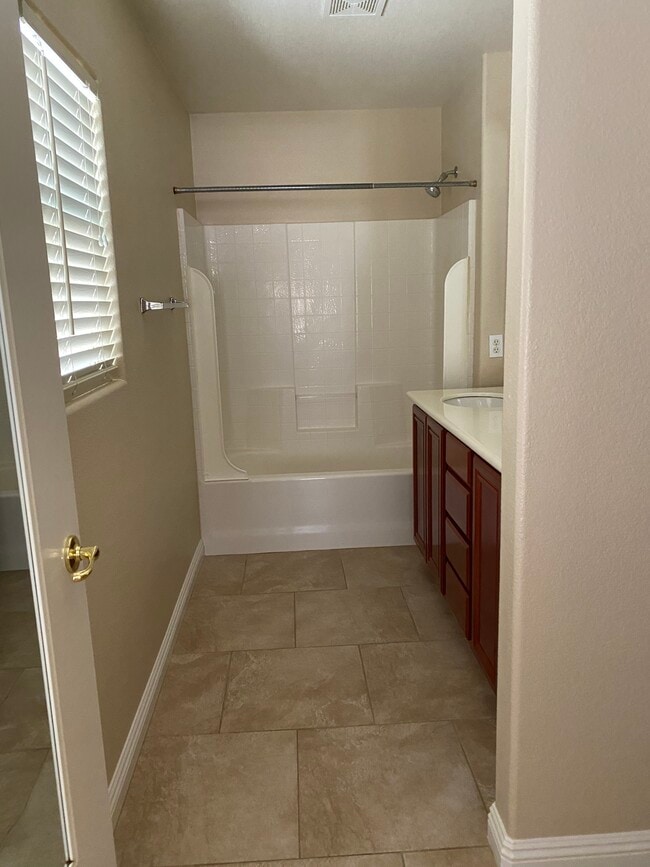 583 Del Giorno St in Las Vegas, NV - Building Photo - Building Photo