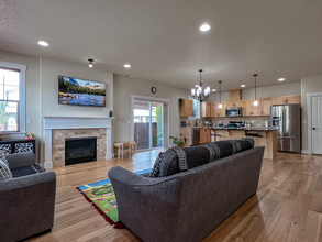 206 SW Marsuda Terrace in Beaverton, OR - Building Photo - Building Photo