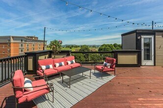 45 Vinton St in Boston, MA - Foto de edificio - Building Photo