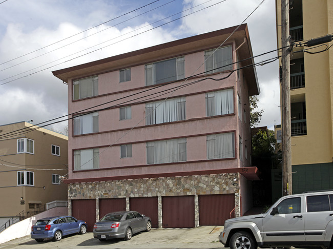 The Sahara in Oakland, CA - Foto de edificio - Building Photo