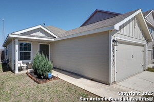 13935 Mulch Ct in San Antonio, TX - Building Photo - Building Photo