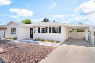 1054 E Hassett Ave in Las Vegas, NV - Building Photo - Building Photo
