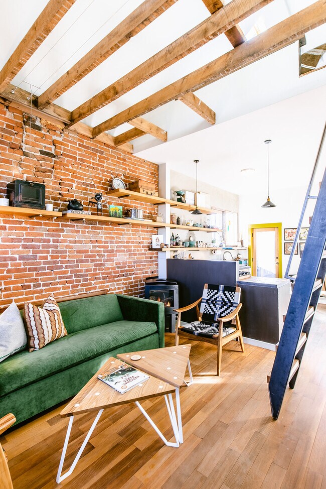 property at 1106 W 13th Ave