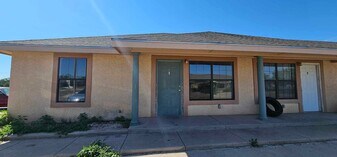 600 S Abilene Ave in Portales, NM - Building Photo