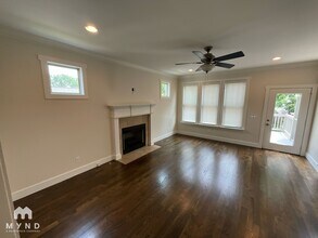 2822 W Kirkwood Ave in Nashville, TN - Building Photo - Building Photo