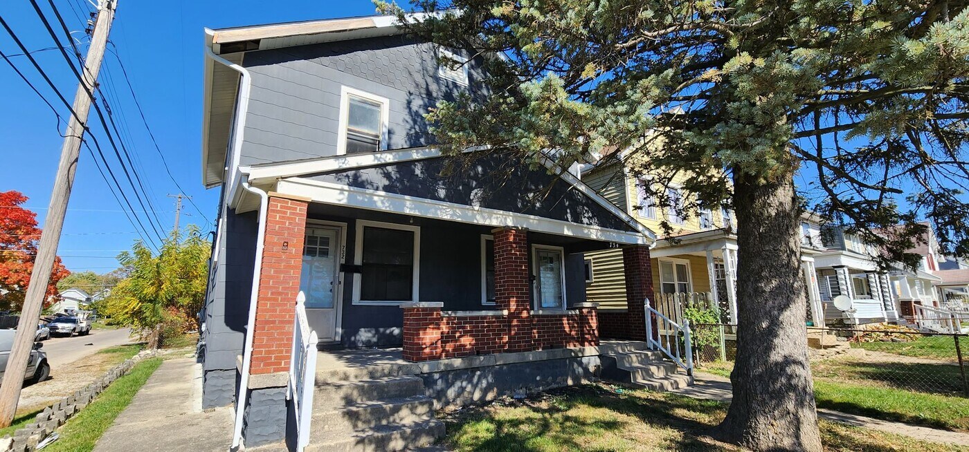 732-734-734 E Deshler Ave in Columbus, OH - Building Photo
