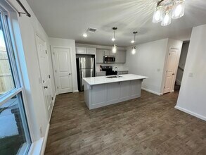 1335 Eastgate Dr in Norman, OK - Building Photo - Building Photo