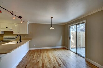 2582 S Falling Brook Ln in Boise, ID - Building Photo - Building Photo