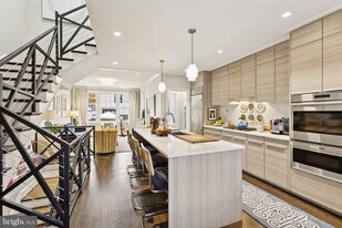 1724 34th St NW in Washington, DC - Building Photo