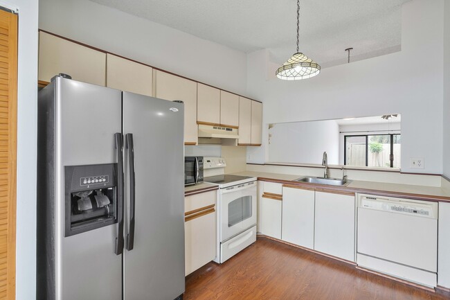 10240 Boca Bend W in Boca Raton, FL - Building Photo - Building Photo