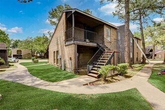 7200 W T C Jester Blvd in Houston, TX - Building Photo - Building Photo