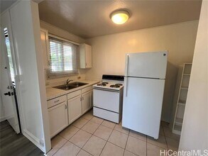 1839 Kaio?o Dr in Honolulu, HI - Building Photo - Building Photo