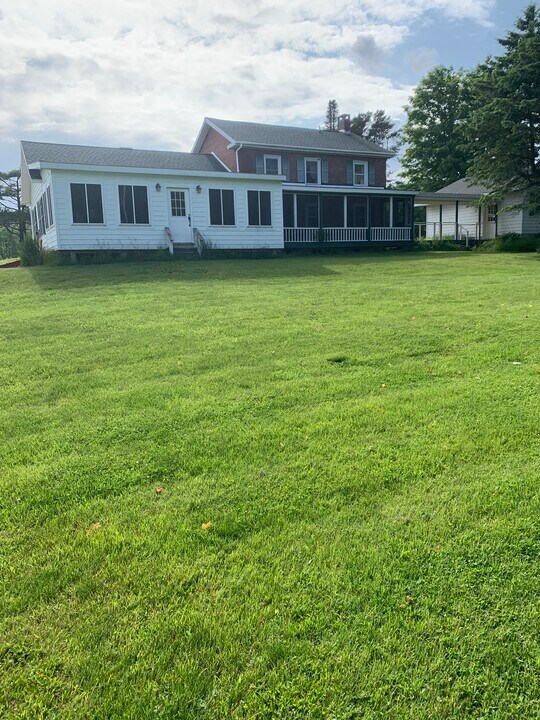 56 Finney Rd in Keeseville, NY - Building Photo