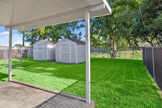 6316 Olson Ln in Pasadena, TX - Building Photo - Building Photo