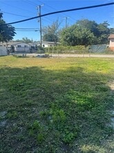 1940 NW 96th St in Miami, FL - Building Photo - Building Photo