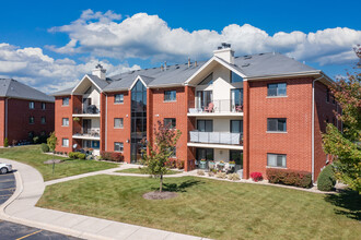 Hamilton Hills in Tinley Park, IL - Building Photo - Primary Photo