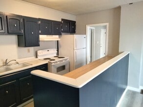 141 Grover St in Warrensburg, MO - Building Photo - Building Photo