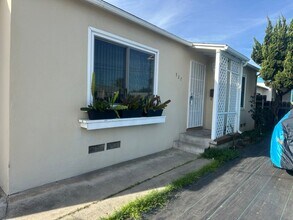 527 W Washington Ave in El Cajon, CA - Building Photo - Building Photo