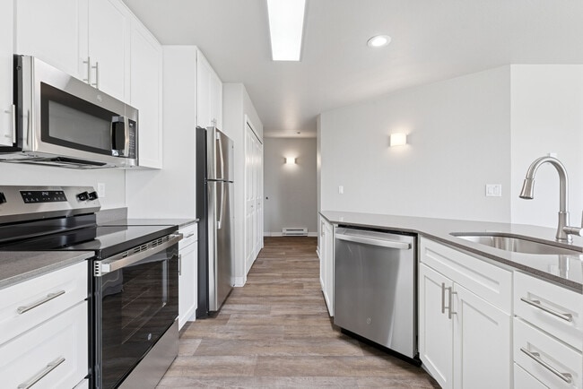 Sunset Summit Apartments