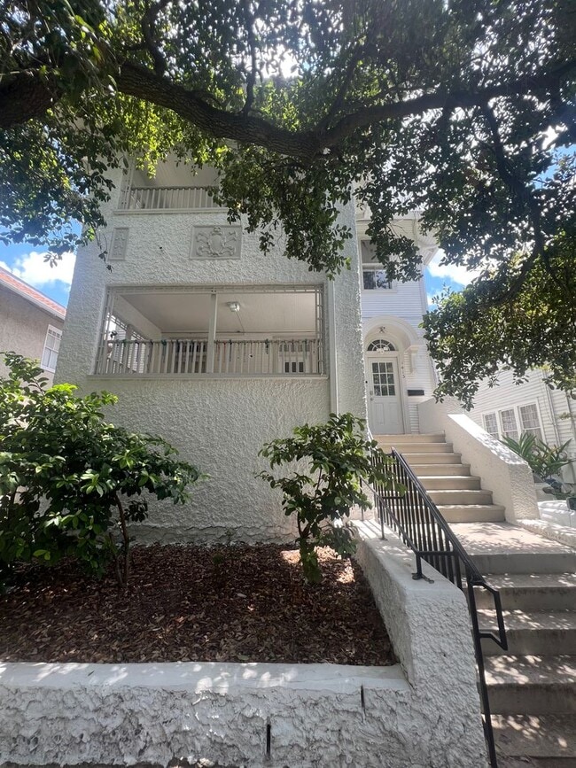 property at 1417-1417 Audubon St