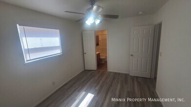 711 S Austin Ave, Unit 106 in Tulia, TX - Building Photo - Building Photo