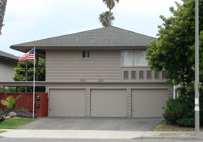 910-912 Peninsula St in Ventura, CA - Foto de edificio - Building Photo