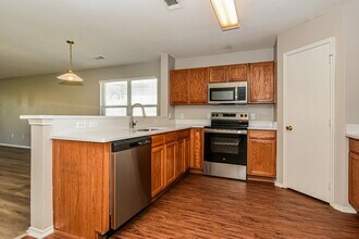 3884 Pinebluff Ln in Rockwall, TX - Foto de edificio - Building Photo