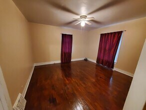 728 Lincoln Ave in Clay Center, KS - Building Photo - Building Photo