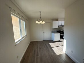 2631 Dobbins Ln in Riverbank, CA - Building Photo - Building Photo