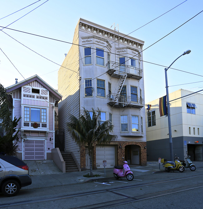 334-336 Noe St in San Francisco, CA - Foto de edificio - Building Photo