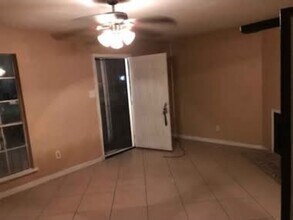 6068 Beechcraft St in New Orleans, LA - Building Photo - Building Photo