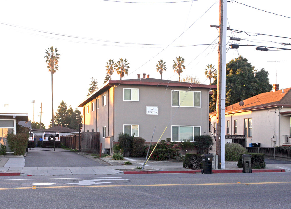 550 Benton Street in Santa Clara, CA - Building Photo